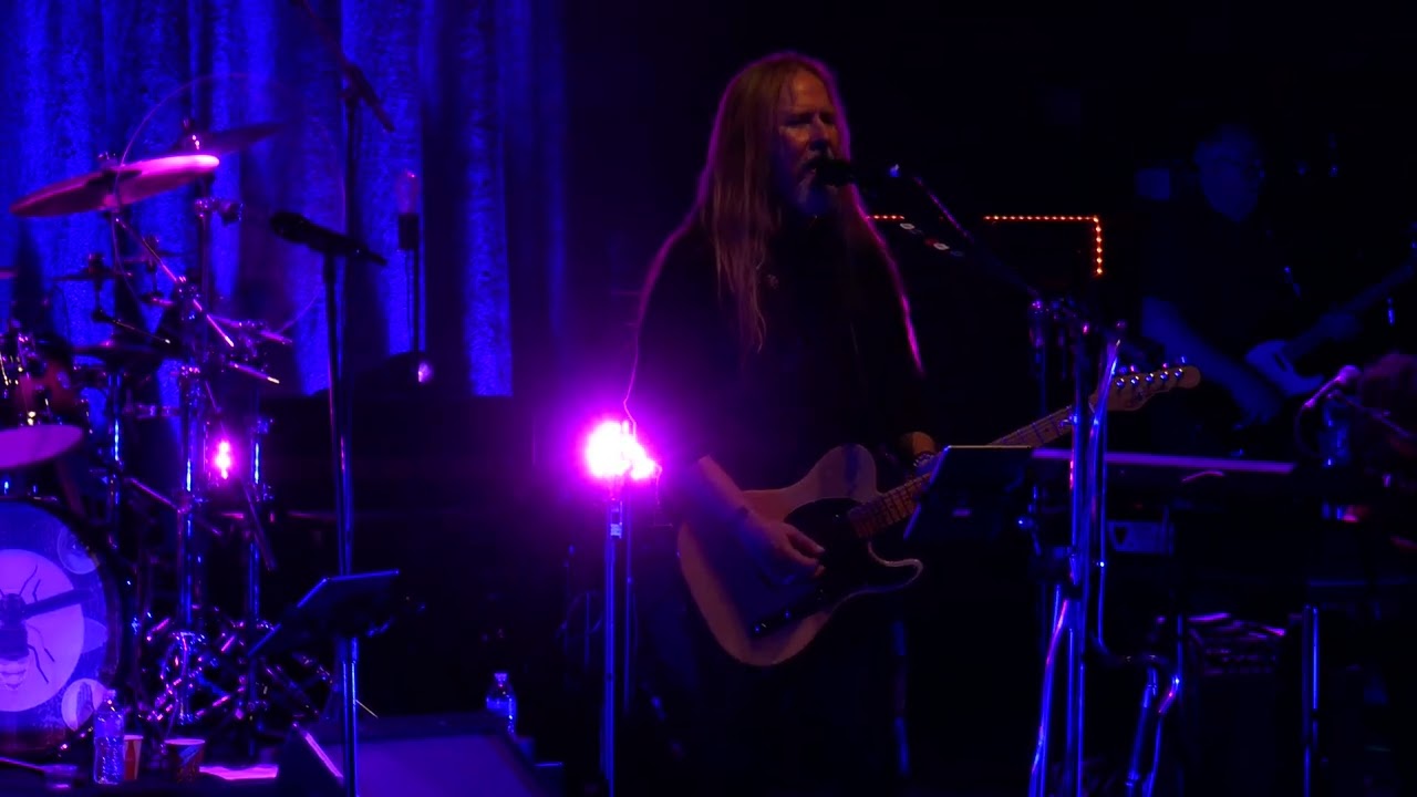 Jerry Cantrell Sea of Sorrow + Prism of Doubt 3-26-2022 Chicago, IL The Vic Theatre