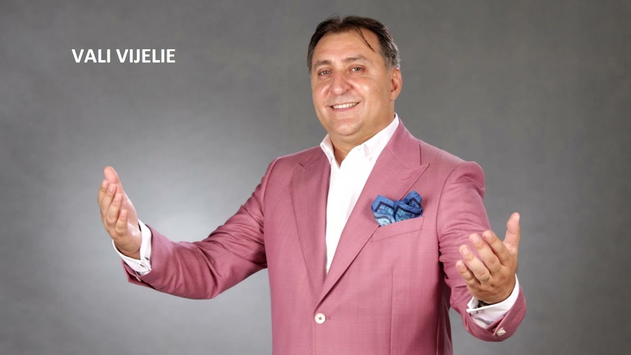 Vali Vijelie - Nu sunt barbatul ideal pentru o femeie (Live 2021)