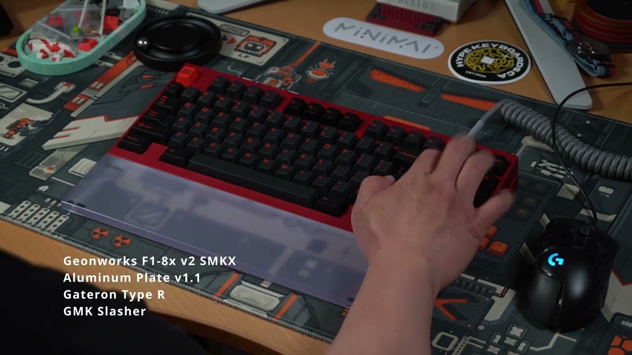 Geonworks F1-8x v2 SMKX w/ Gateron Type R
