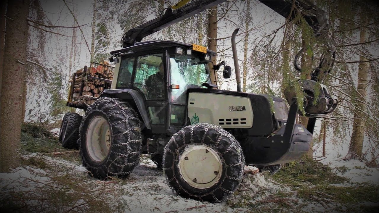 Valtra 6300 Hi-Trol ja JYSKY, sekakuorma kuusikosta.🌲🌲🌳