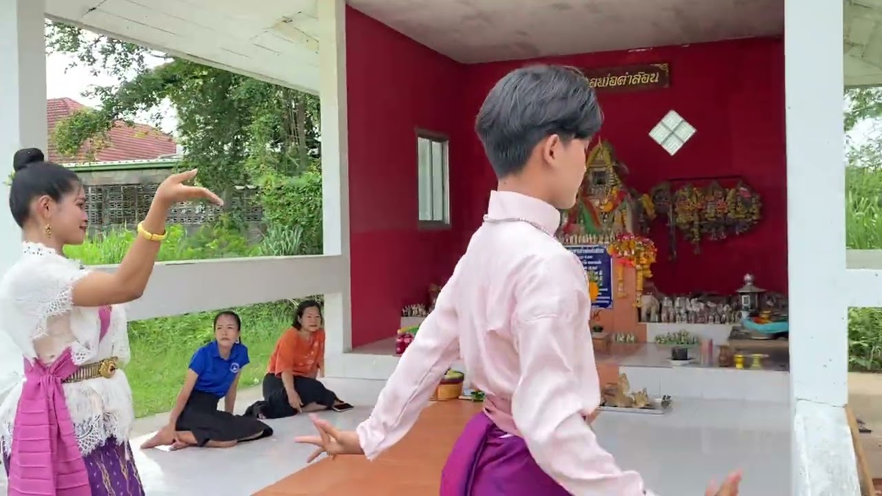 สิริมังคลา โรงเรียนเมืองพลพิทยาคม 