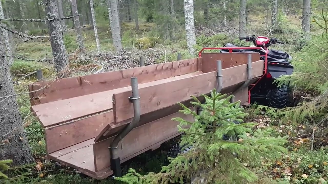 Metsäreissu - mönkijäreitin pikkuparantelu skuuppakärryllä ja pölkytystä, osa 2