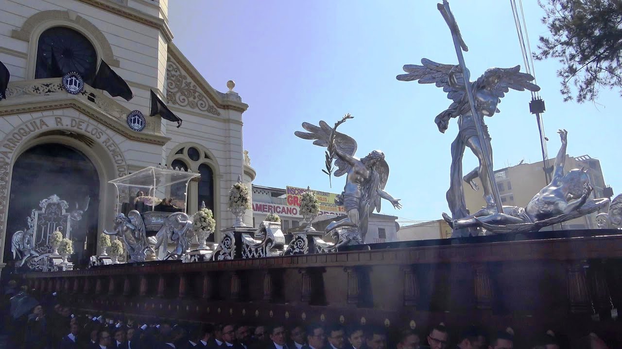 IMPONENTE Salida Señor Sepultado del Calvario Viernes Santo 2024 ANDA MAS GRANDE DEL MUNDO