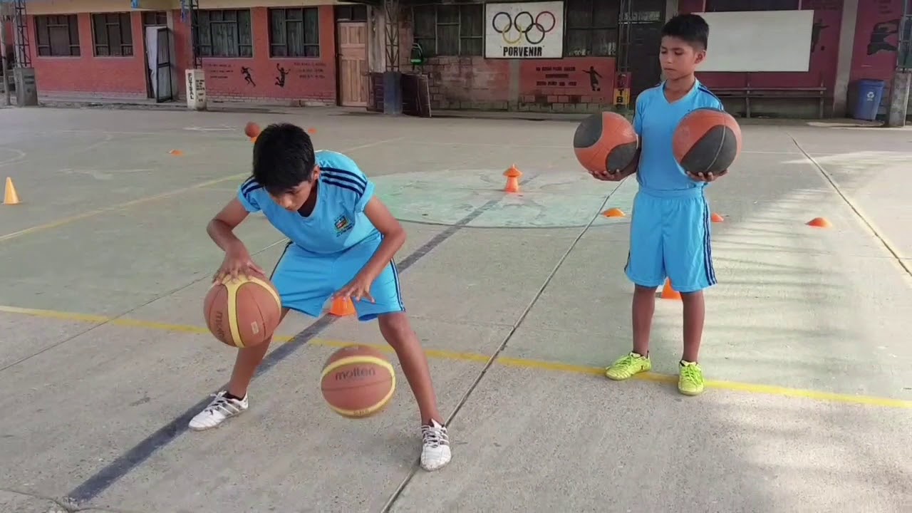 BALONCESTO EJERCICIOS DE DRIBLING