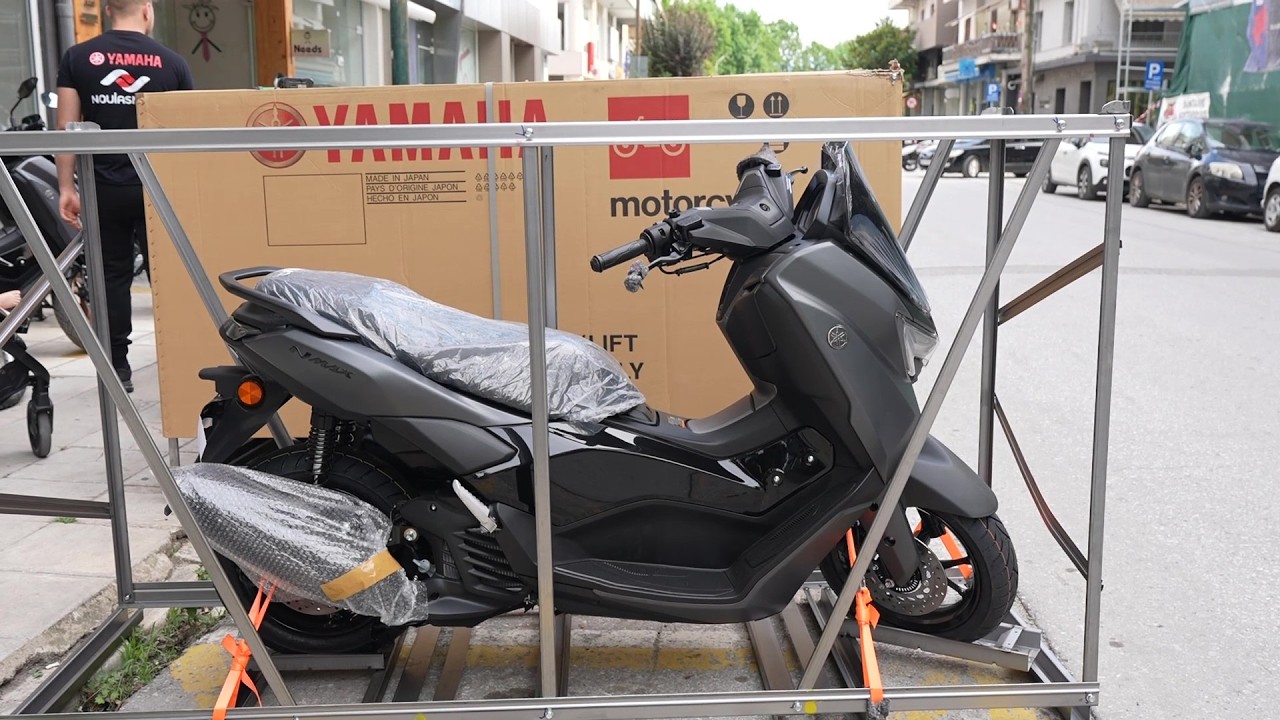 unboxing YAMAHA NMAX 125 model 2026