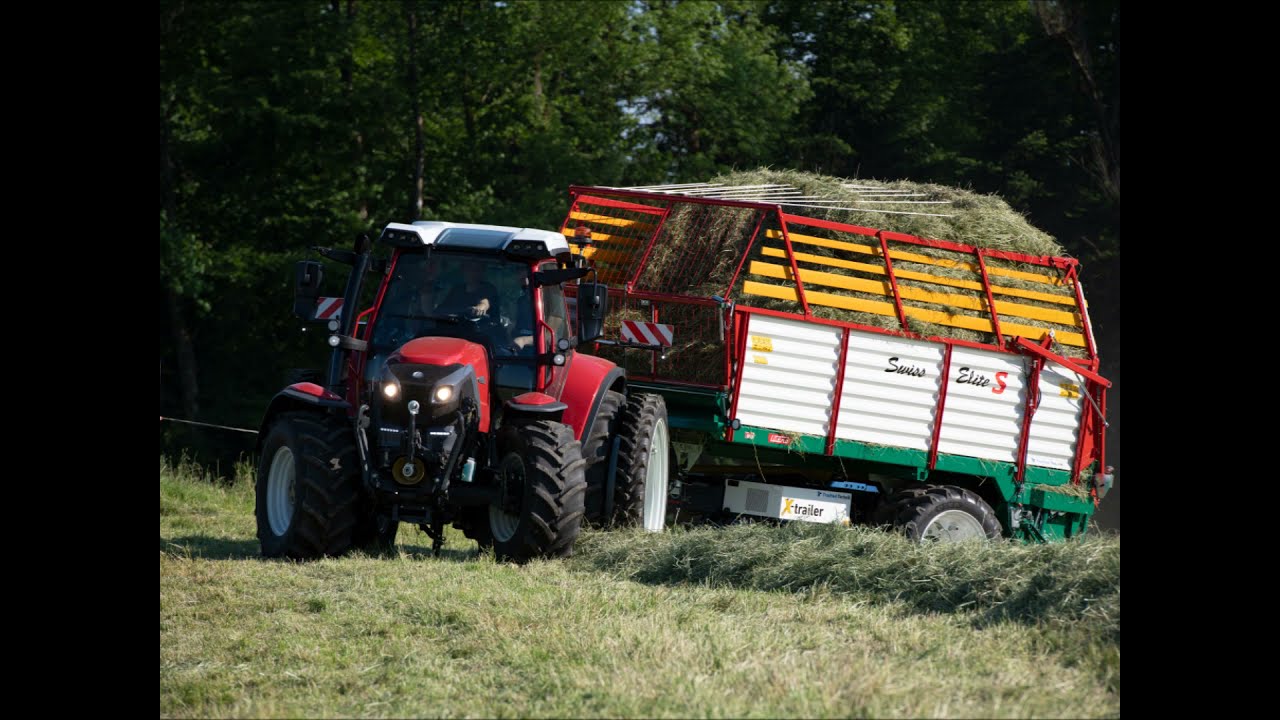 Lenktriebachsanhänger X-Trailer mit Lindner Lintrac 130 und Ladegerät Lüönd by Trachsel Technik