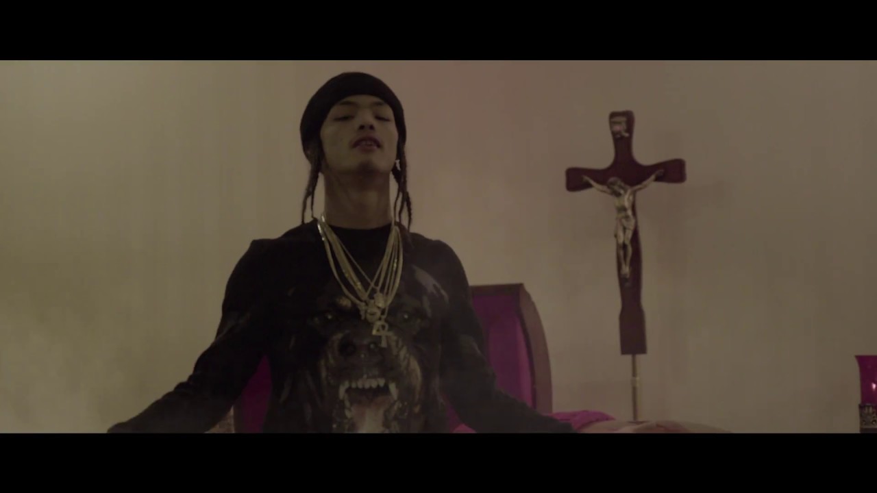 KING HOT- TRAPPIN IN TRAFFIC (OFFICIAL VIDEO)