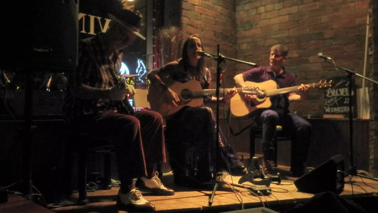 'Still Got This Thing' by Alanah Myles cover, performed by Kathryn Longbottom Band