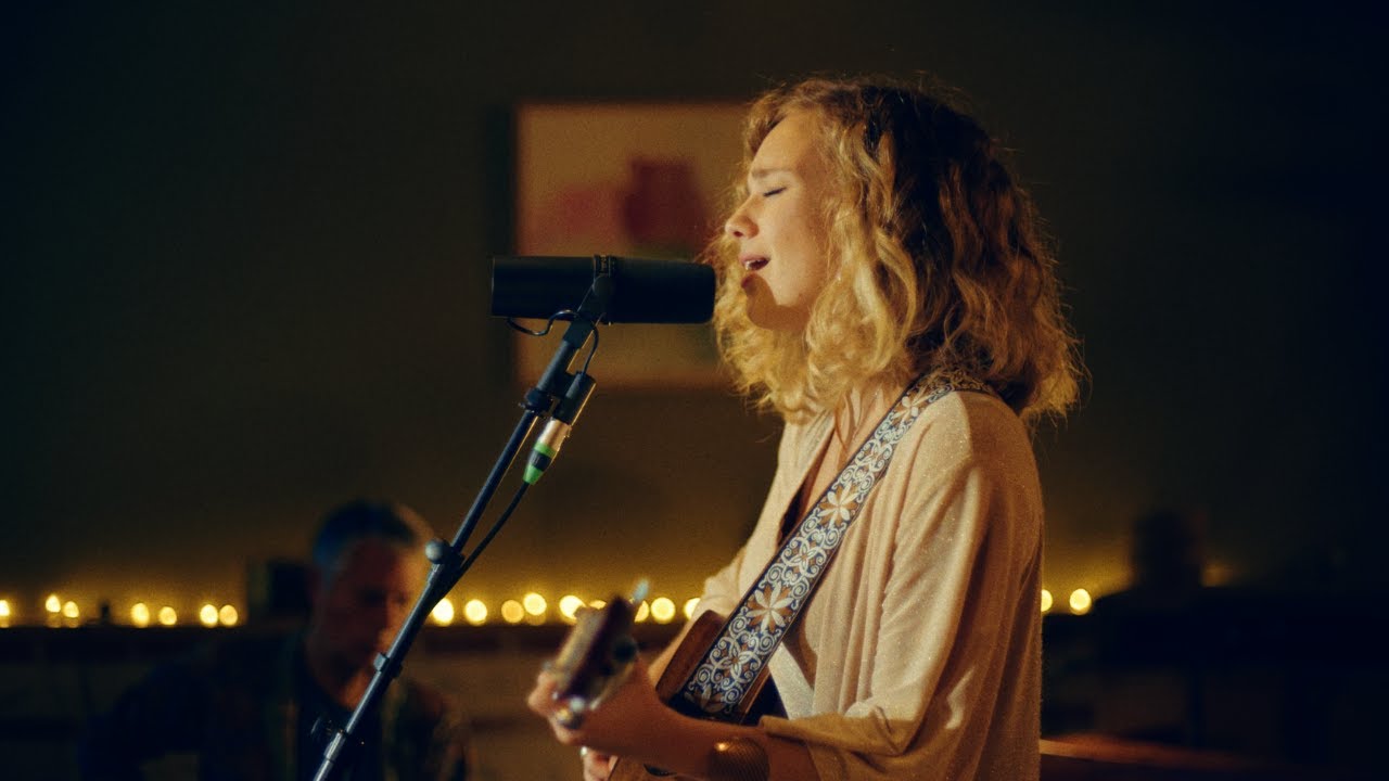 Margot Viotti - And so it Goes (Official Video)