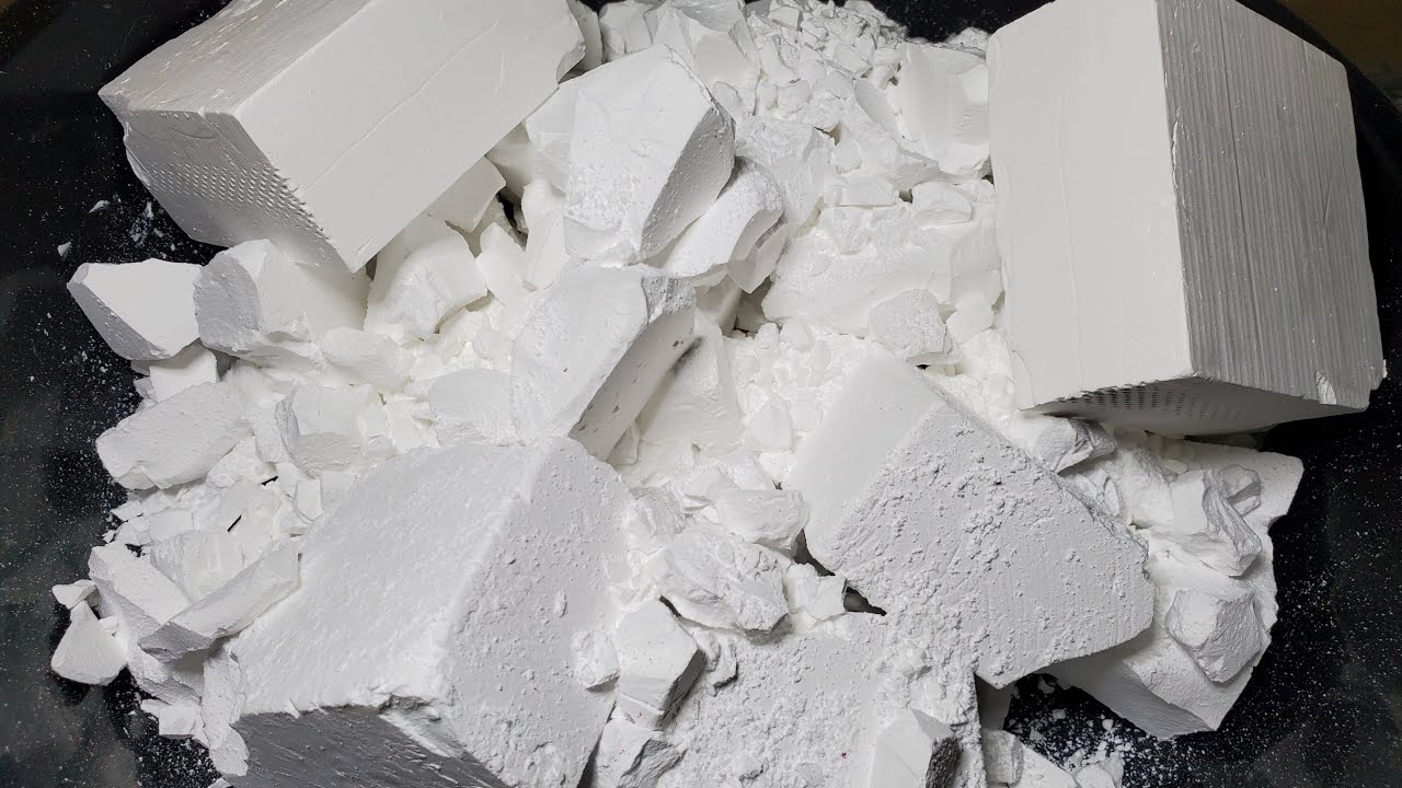 GYM CHALK ASMR pieces of broken pieces