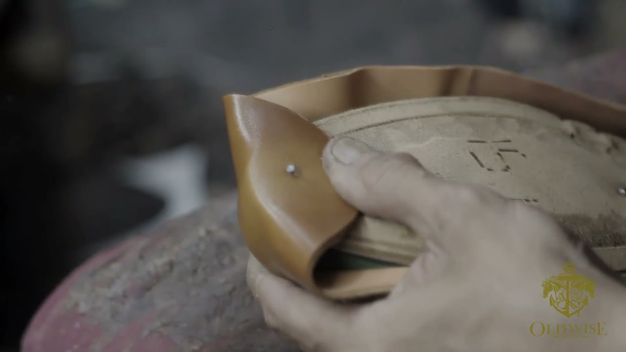 OLDWISEBOOTS - Complete process Traditional Handwelted-Goodyear Construction.