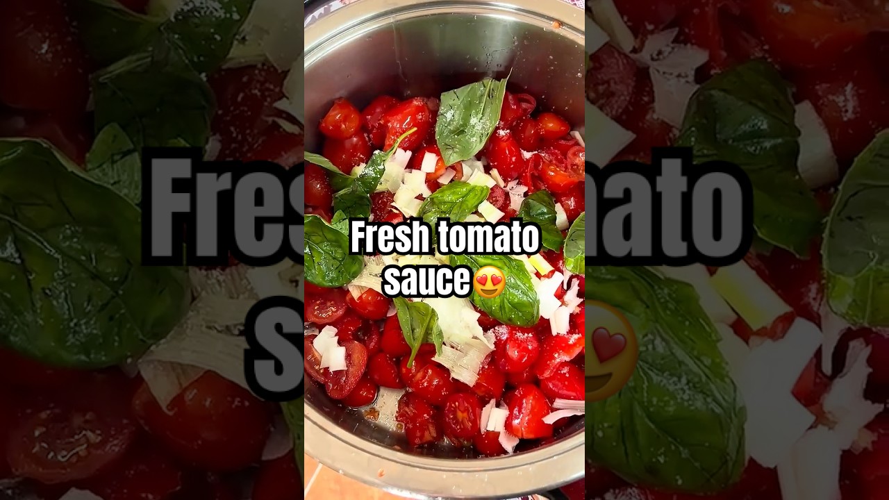 Farm to table 🍅 make a fresh tomato sauce!  #tomato #italy #pasta