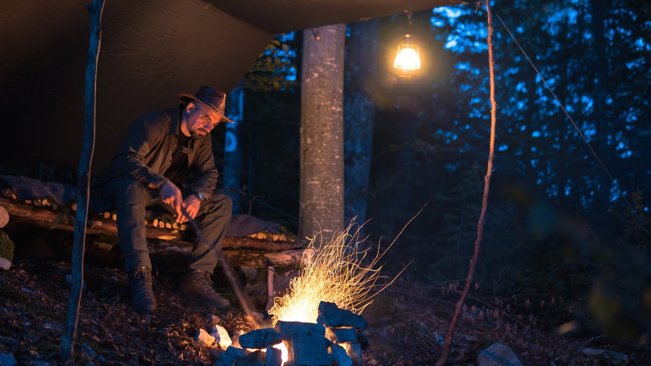 3 days solo bushcraft trip | tarp, raised bed, bannock, kuksa making, etc