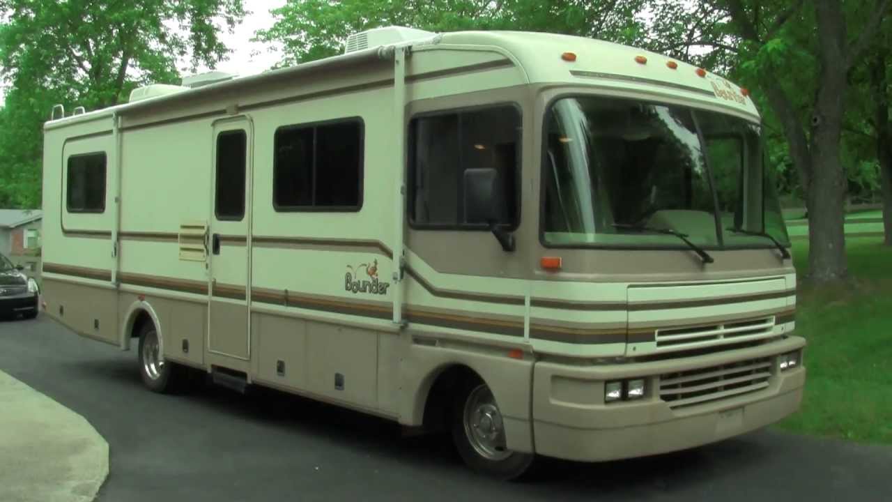 1996 Fleetwood Bounder class A gas motorhome walk-around video