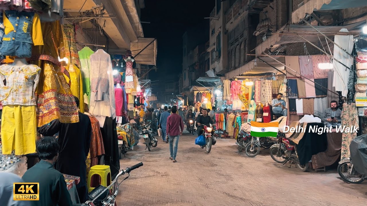 Delhi Gate Night Walk in 4K | Exploring Old Delhi&rsquo;s Vibrant Streets