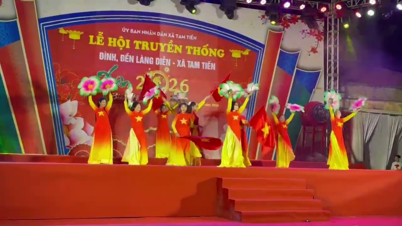 Nguyện là người Việt Nam... tiết mục tham gia lễ hội đền đình làng diễn 