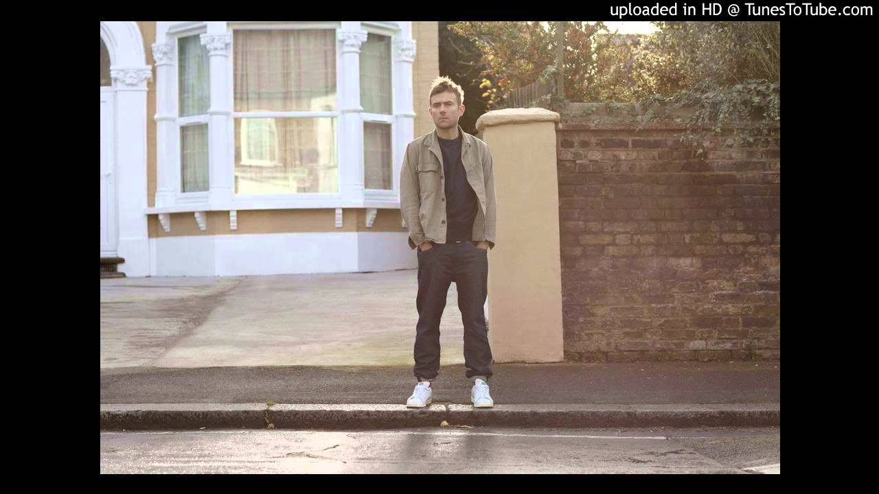 Damon Albarn - Lonely Press Play (BBC Radio 2 - Dermot O' leary)