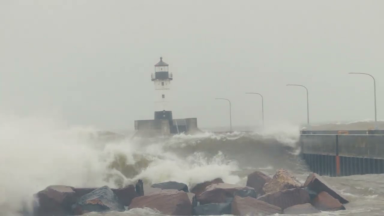High winds and waves testing the newly rebuilt Canal Park, Duluth, MN 11/10/2022