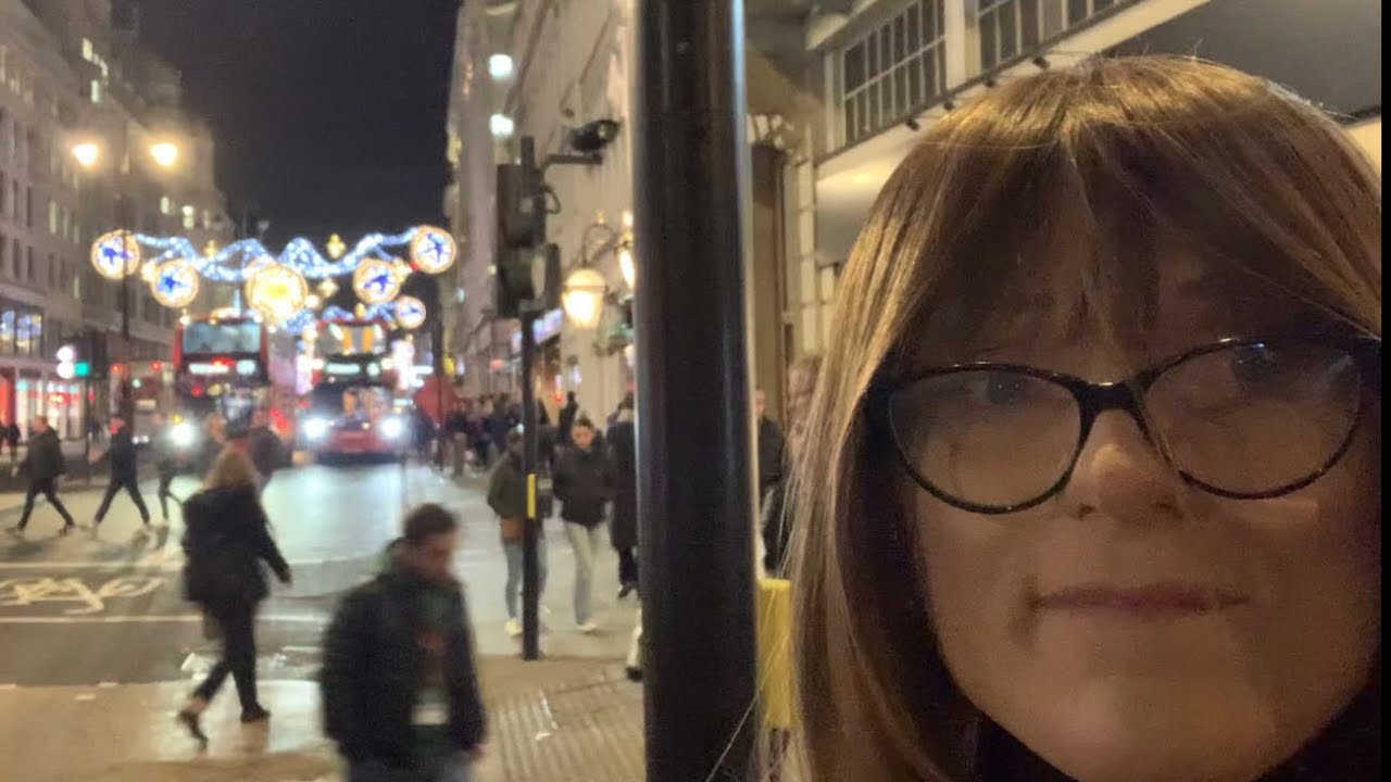 Sarah in London 2 (Crossdresser Transvestite)