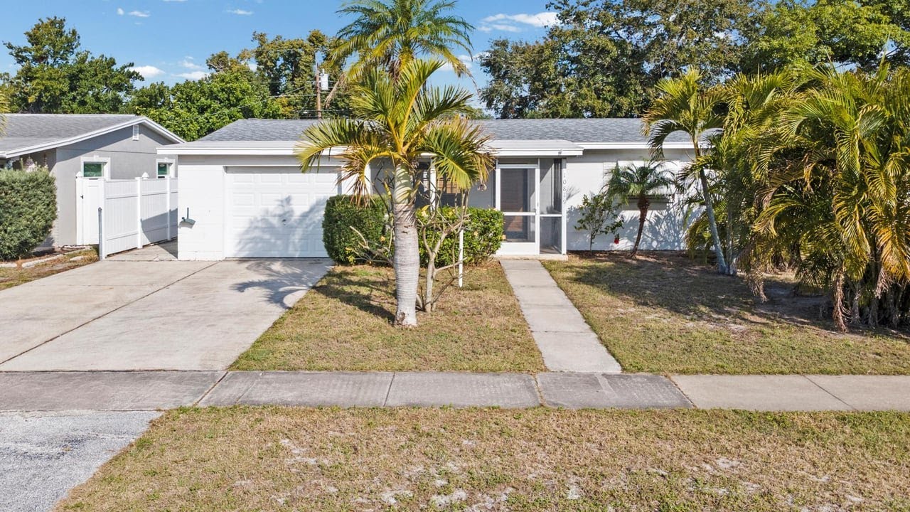 10819 86th Ave N, Seminole, FL