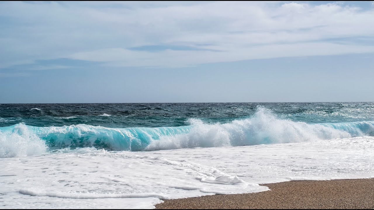 Ocean Waves at Peaceful Shore 🌊 | Deep Relaxation & Island Breeze Music