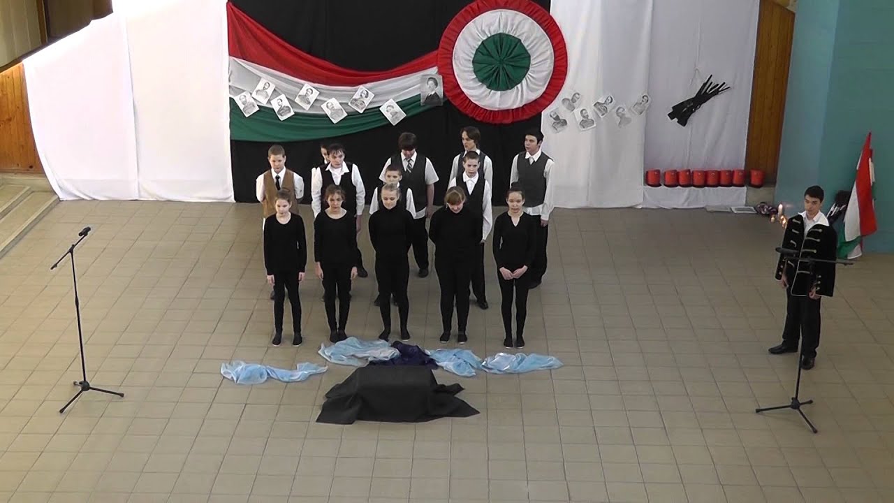 Gyarmati Dezső Sport Általános Iskola 7.s. osztály Március 15-ei műsora