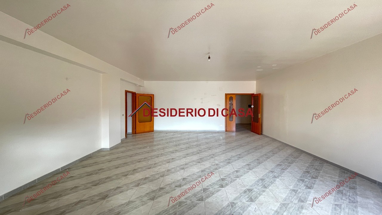Sant'Agata Militello - Appartamento 155 mq - Rif:VRA21311