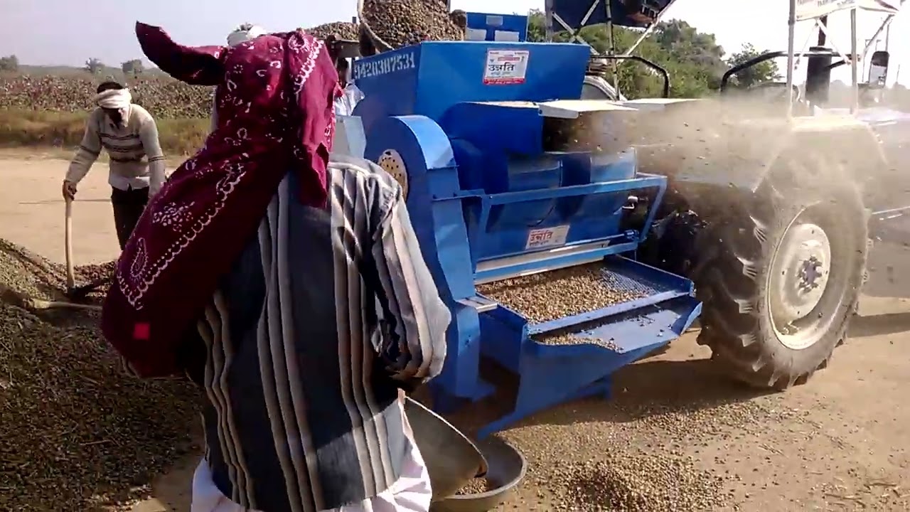 Best Mamona Decorticator, Castor Sheller / Thresher Tractor operated, superb performance.