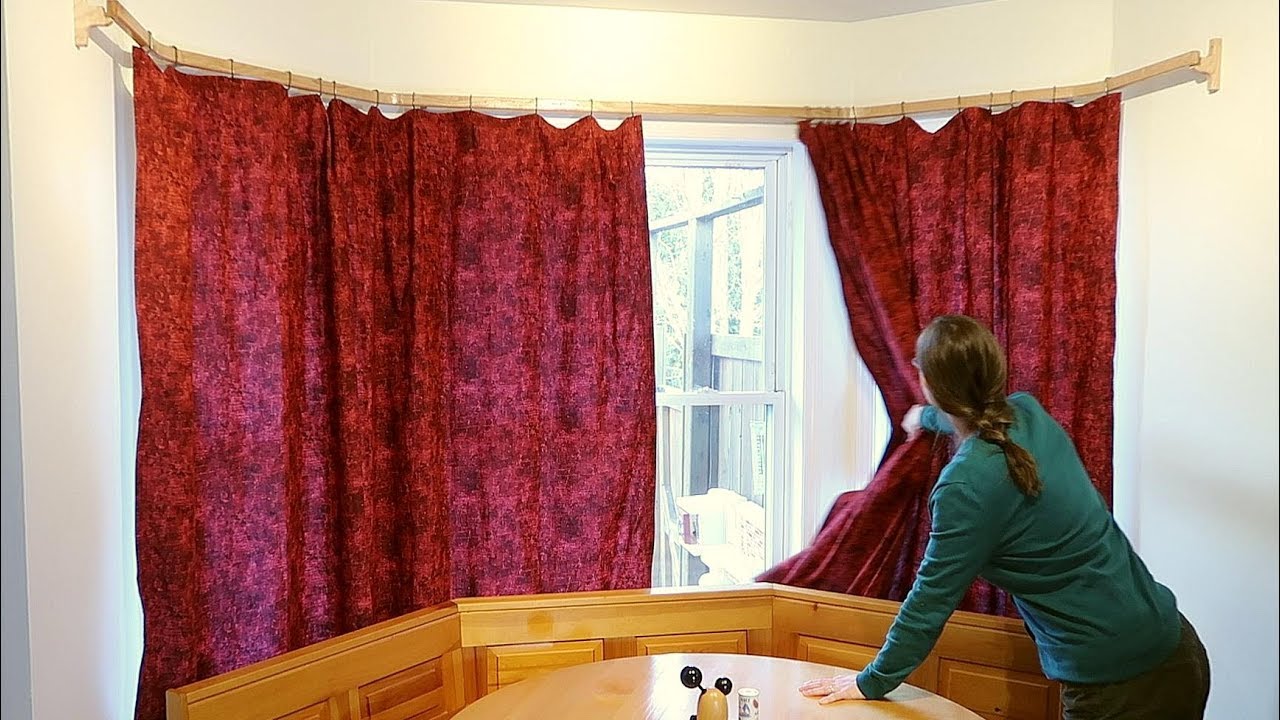 Around-the-corner curtain rod
