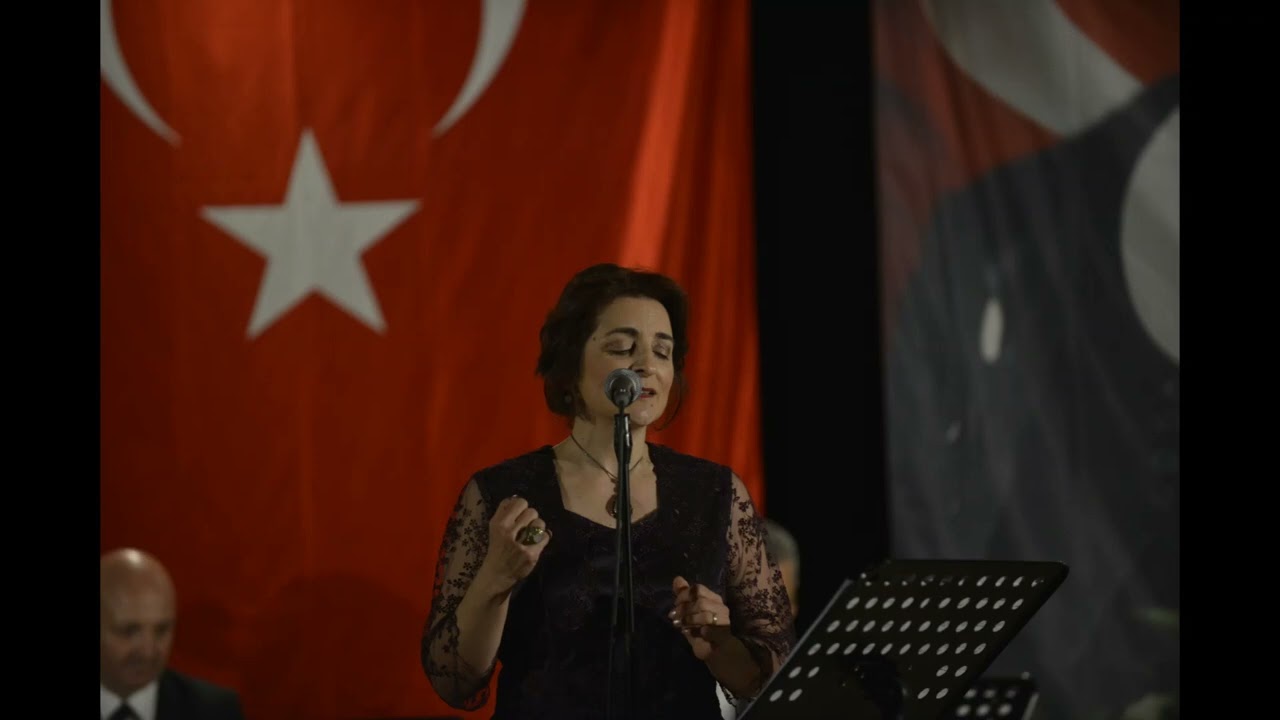 Elif Ömürlü Uyar - Bilmezdim Özüm Gamzene Meftûn İmişim Ben