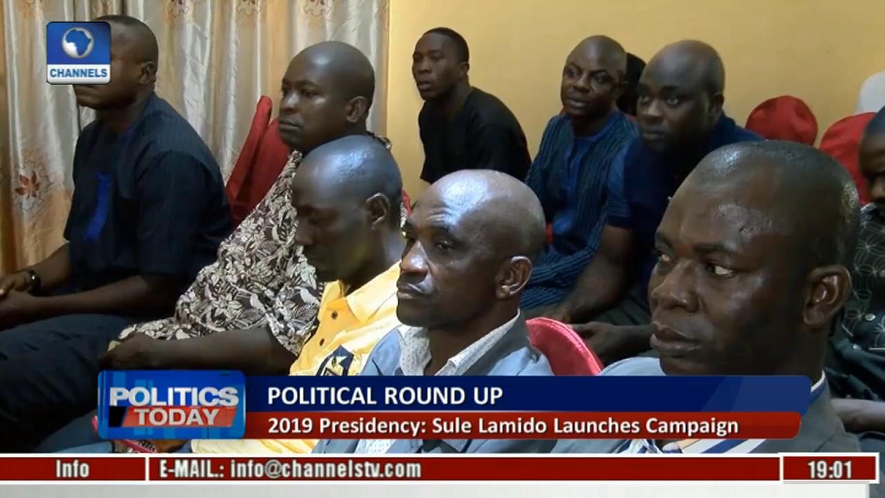 Political Round-Up: Gov Ambode Presents APC Flags To LG Candidates