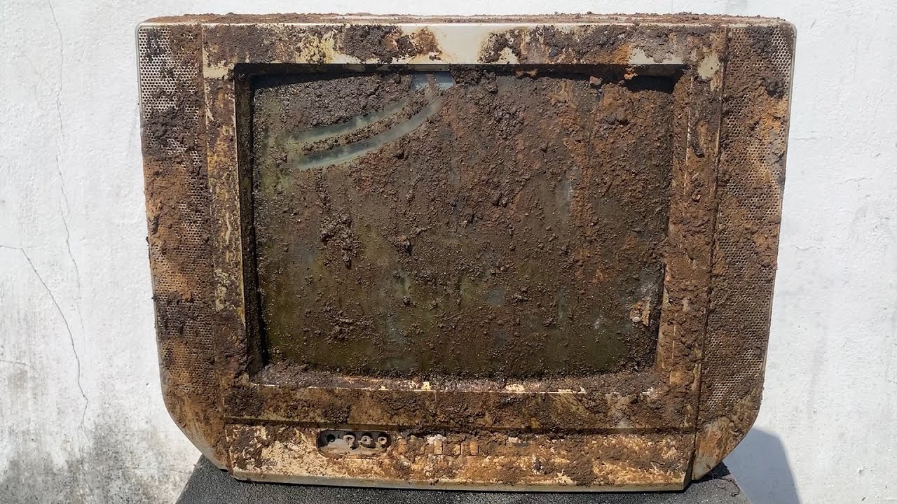 Restoring an old broken JVC TV left in the rubble 📺😉 // Restoring an old TV