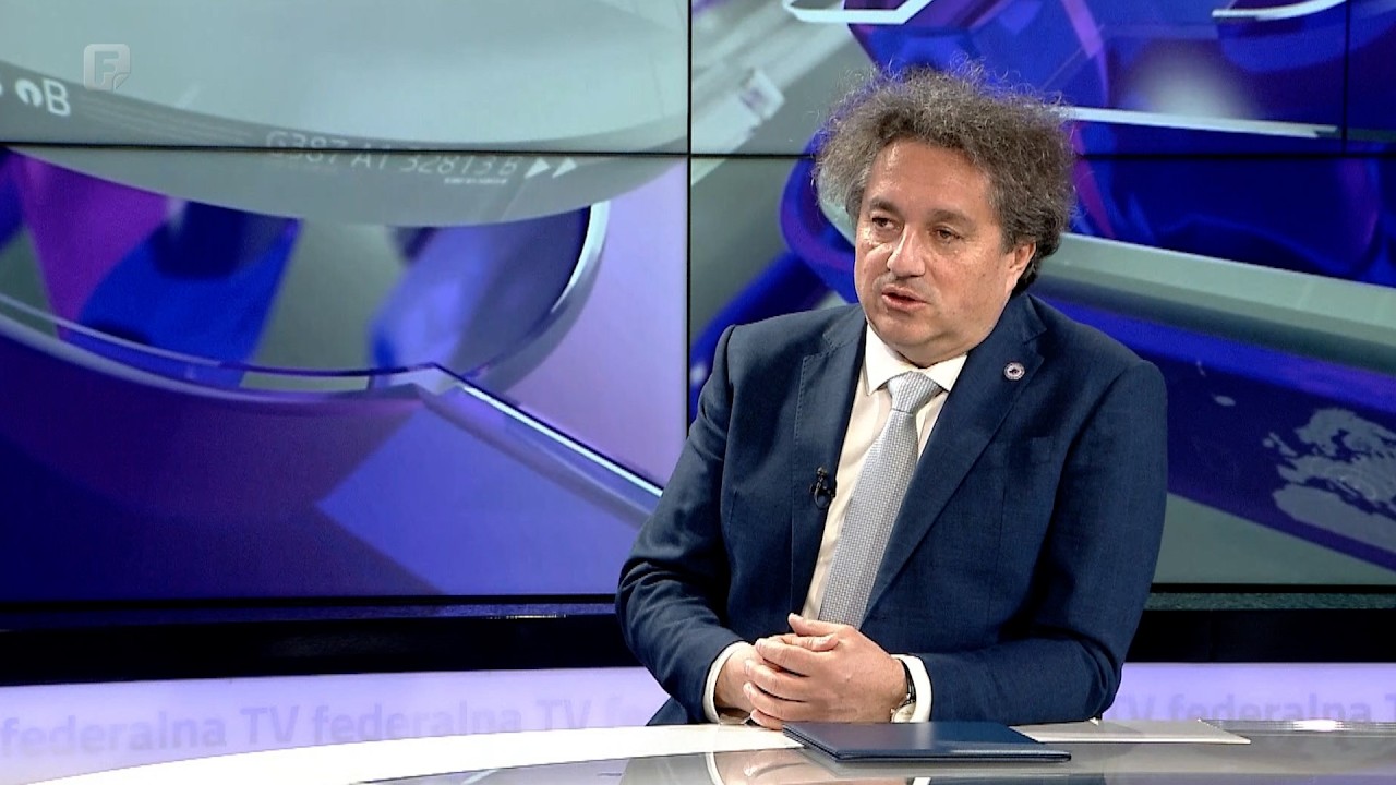 Od 18:55 gledajte uživo Dnevnik D, gost je Alen Pilav