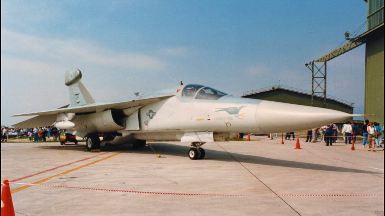 (003) AVIANO AFB: 1987 AIRSHOW