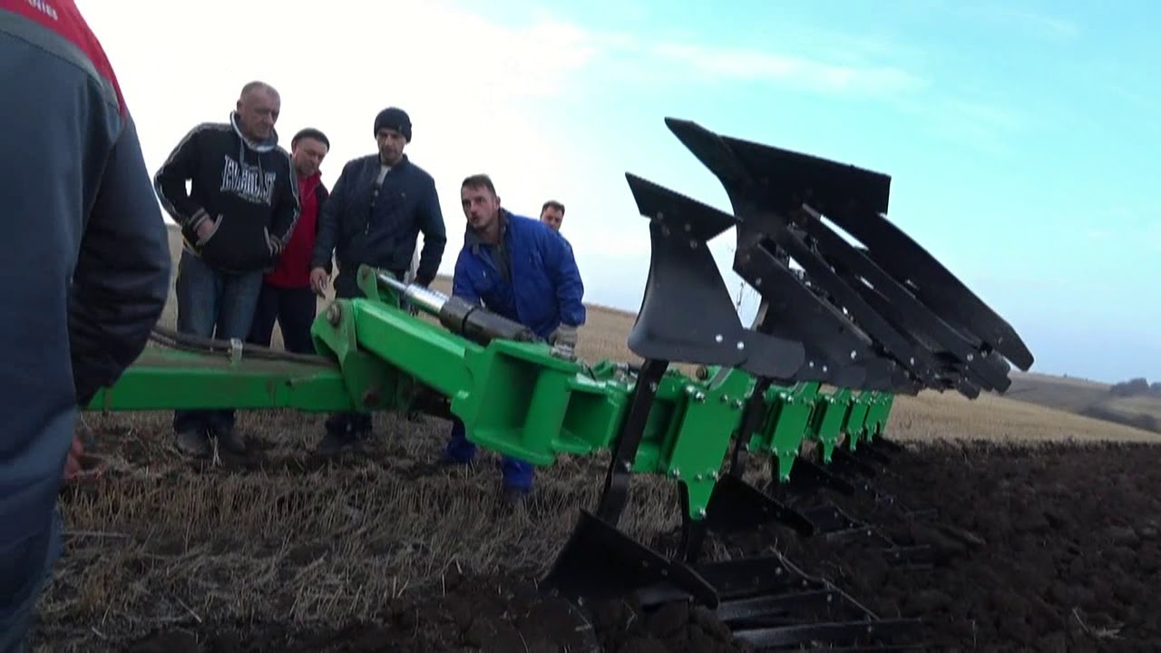 Запуск і налаштування трактора Massey Ferguson S7722. і плуга PON 5+1 від ВЕЛЕС АГРО 08 11 2019
