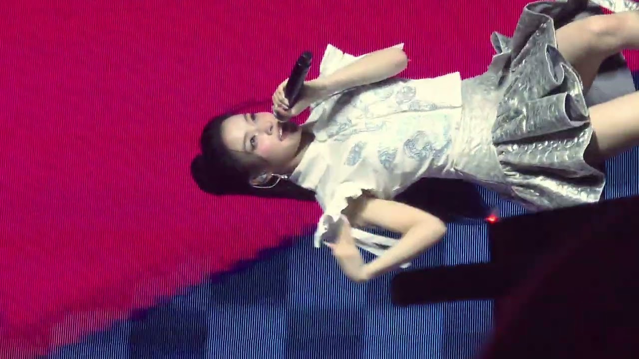 ILLIT - OOPS! [FANCAM] LIVINFEST MUSIC SECTOR K JAKARTA 181025