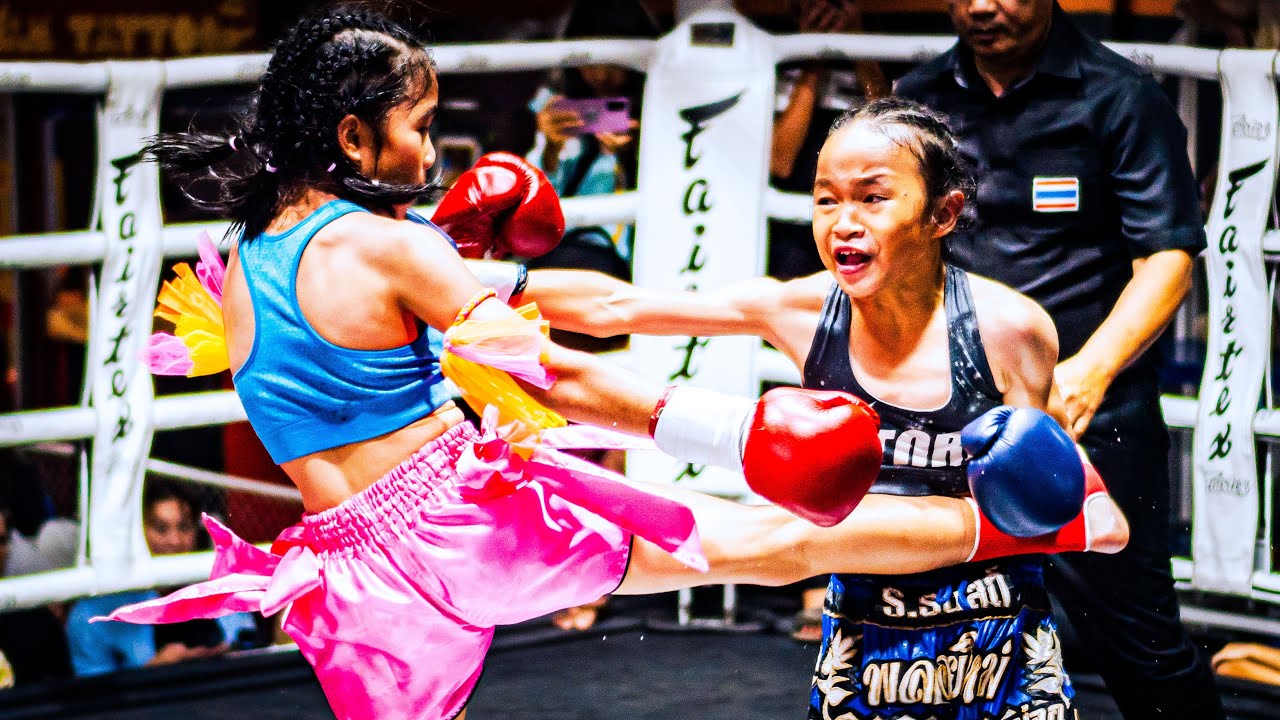SHE MIGHT BE SMALL BUT SHE CAN FIGHT 10 YEAR OLD CHAMPIONSHIP MUAY THAI FIGHT