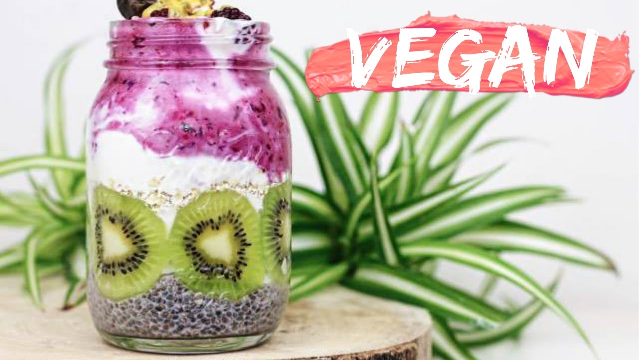 Vegan Breakfast Idea: Chia & Berry Parfait | Basimella