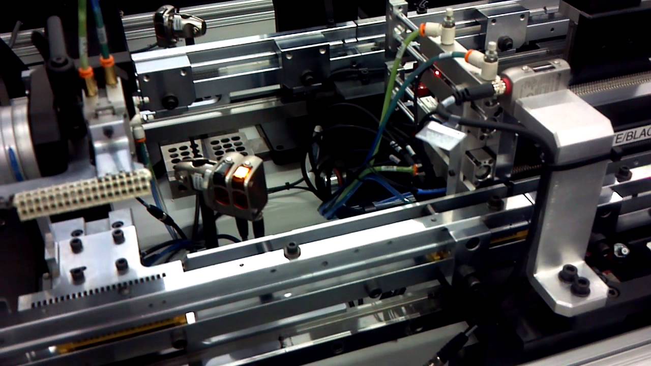 Connector assembly with Magazine feed and tray off load