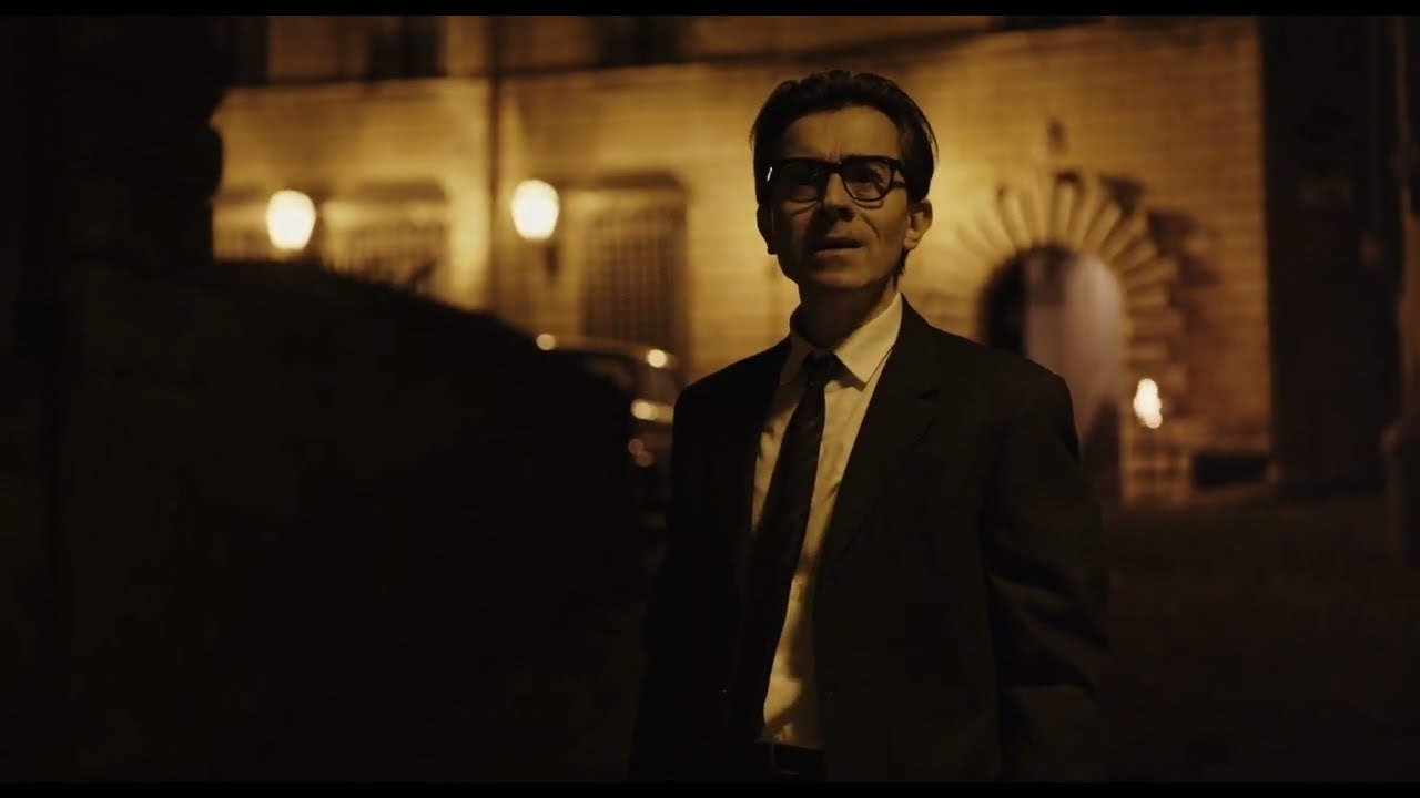 IL SIGNORE DELLE FORMICHE di Gianni Amelio | Clip 