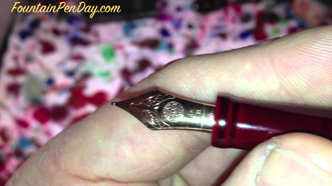 Nakaya Desk Pen