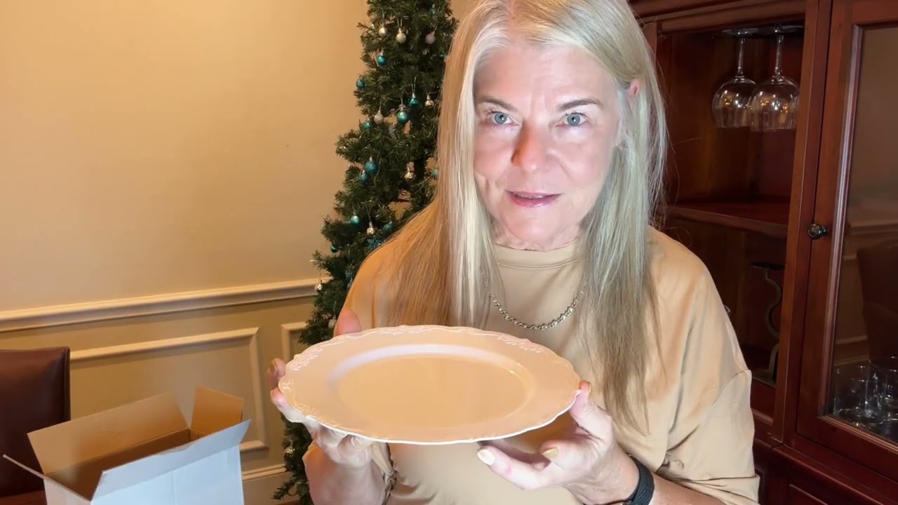 Elegant disposable plates