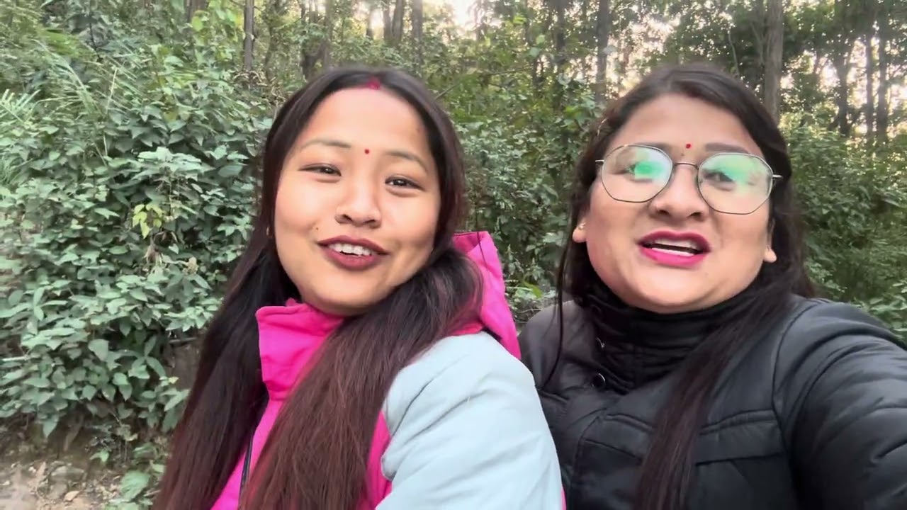 Aaj ham gaye dehradun ke famous North east kitchen ❤️￼aaj shivani ka mayka bhi dekh liya❤️😅