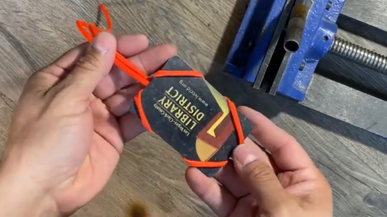 Paracord ID Badge Holder