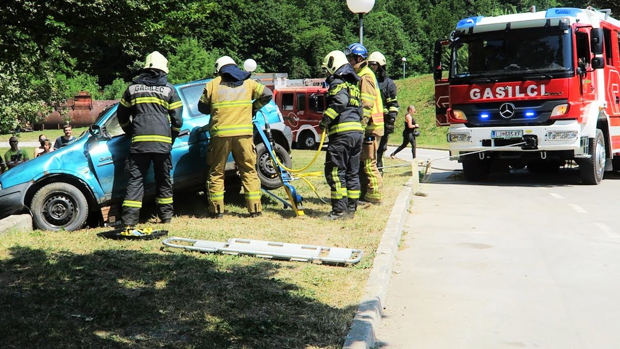Zaključna vaja 24. gen. poklicnih gasilcev ICZR Ig-2017