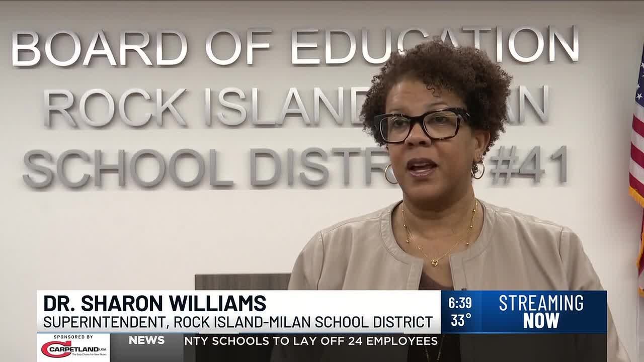 Illinois considers statewide limits on student cell phone use during school day
