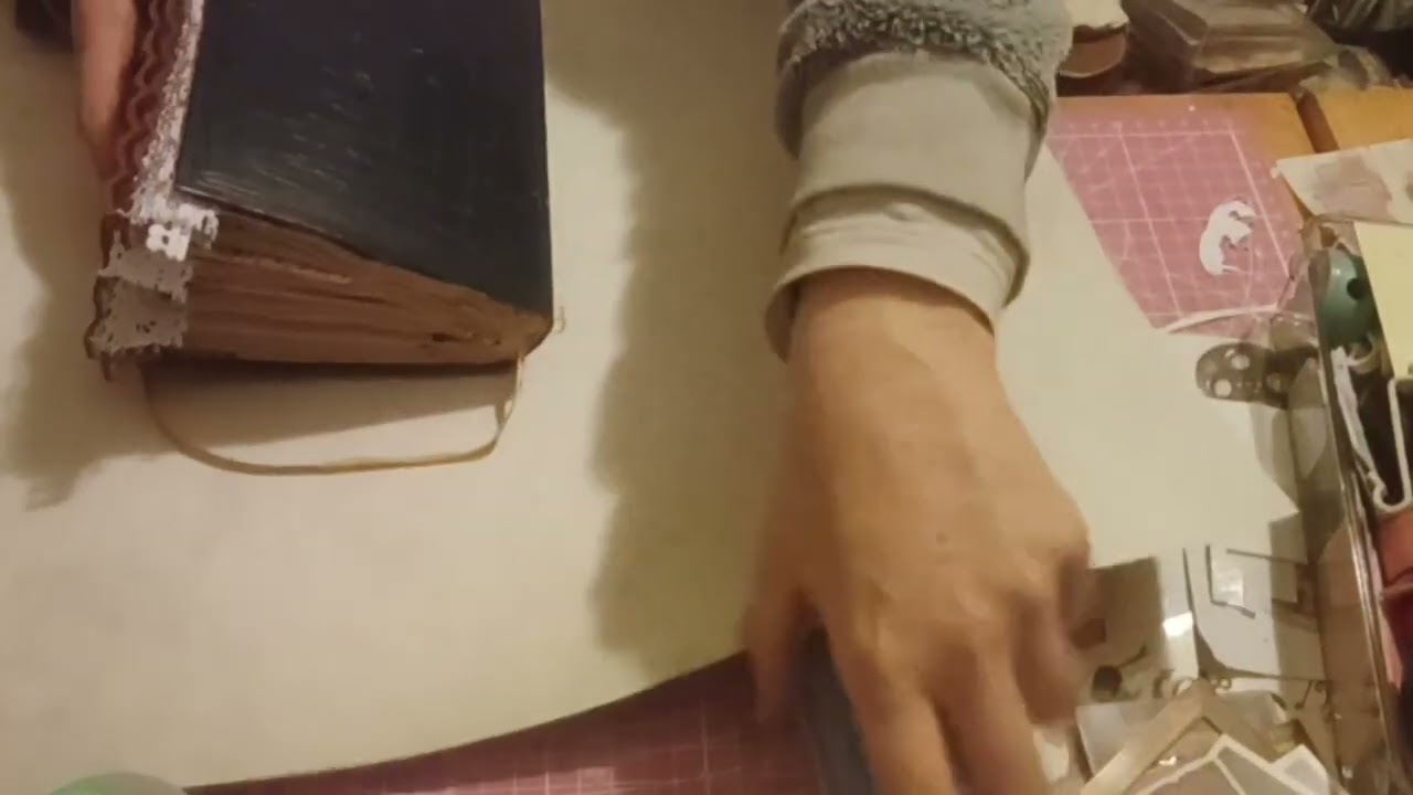 TUTO SCRAP/LIVRE ALTÈRE/COUVERTURE ,PETITES FINITIONS/DERNIÈRE PARTIE