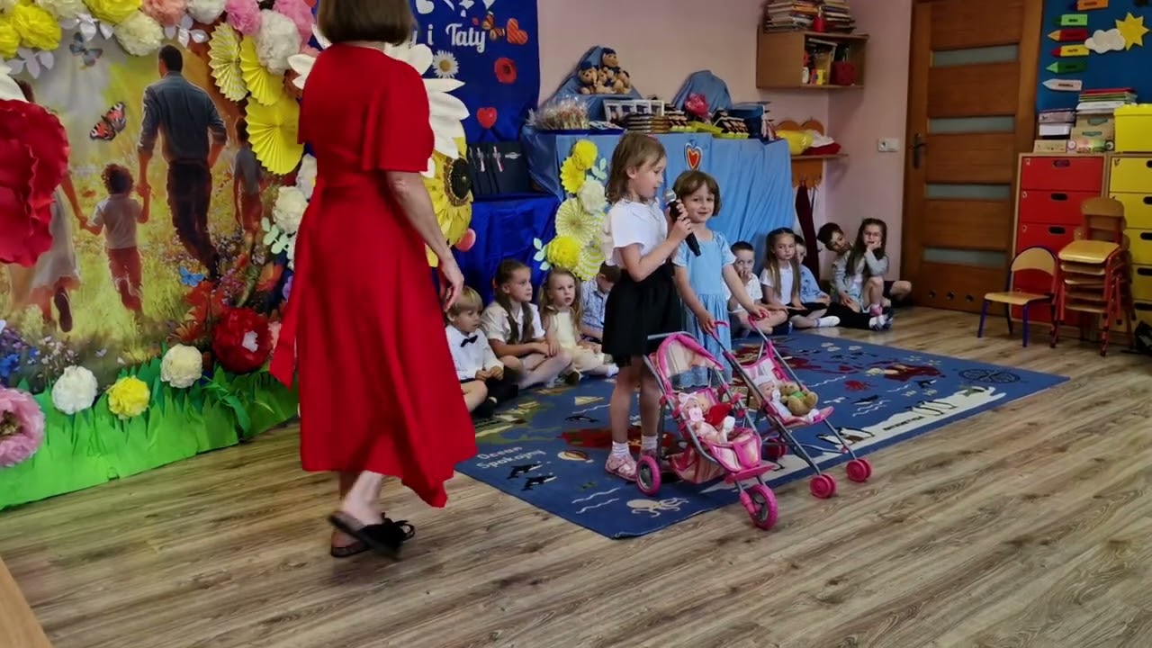Święto Rodziny w przedszkolu😀Dla Was, Kochani Rodzice! – niezwykły występ z rytmem i tańcem💕