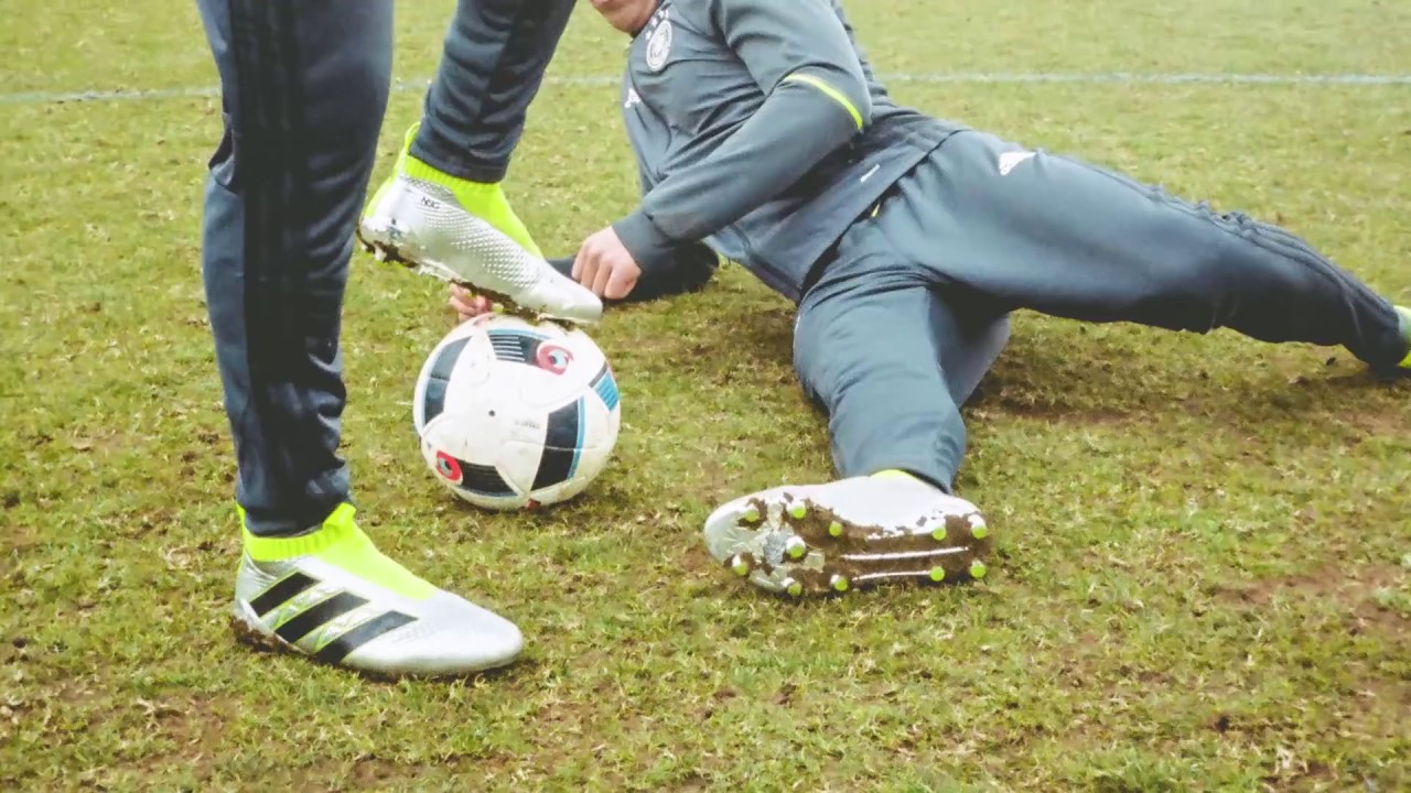 Mesut &Ouml;zil - First Never Follows - adidas Football
