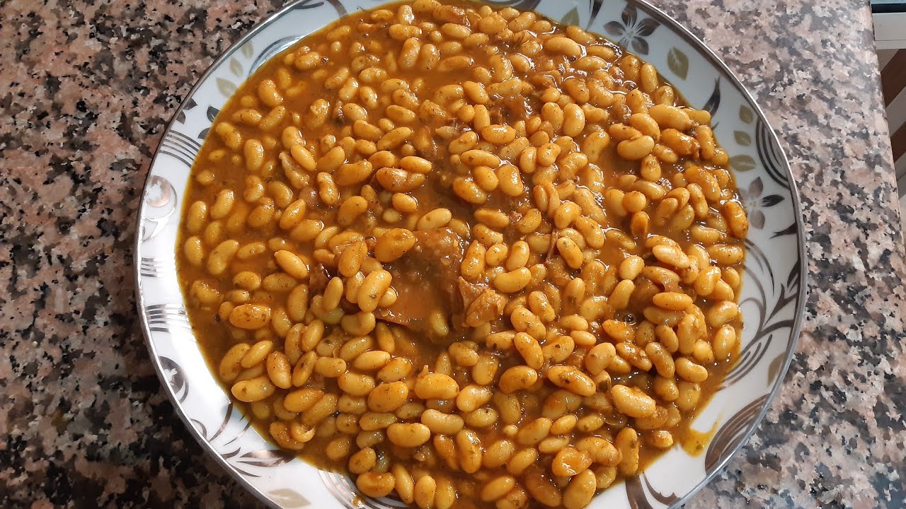 طبق اللوبيا البيضاء (الفاصوليا)سهلة التحظير ولذيدة